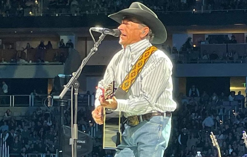 From the Vault Strait Dazzles 'Em at Dickies Arena Fort Worth